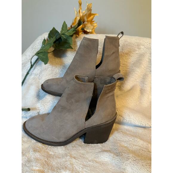 Sugar Shoes - Sugar Olla Ankle Boots Booties Tan Size 7 M